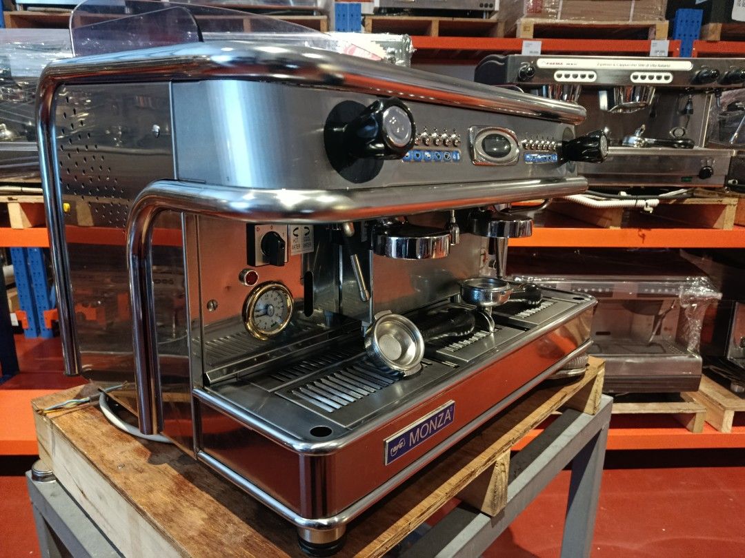 Monza Commercial Espresso Machine (Category: Coffee Machines & Makers) located in Quezon City. Submitted by henmor (Listing ID 1442980497, Image 3). Description: - Heavy-duty Monza commercial espresso machine - Built for high-volume operations - Polished stainless steel exterior - Two group heads - Ideal for cafes and busy coffee shops - Ready for a new home.