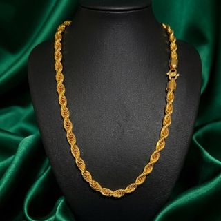 (Category: ) located in . Submitted by midahsfashion (Listing ID 1442945293, Image 1). Description: .