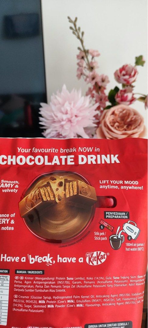 Nestle Kit Kat Chocolate Drink Mix 10x32g (Category: Other Food & Drinks) located in Quezon City. Submitted by mcarmona21 (Listing ID 1442998140, Image 3). Description: - Your favorite Kit Kat break, now as a chocolate drink! - Smooth, creamy, and velvety texture. - Delicious balance of wafery and cocoa notes. - Easy to prepare: just add 180ml hot water. - Perfect for lifting your mood anytime, anywhere..
