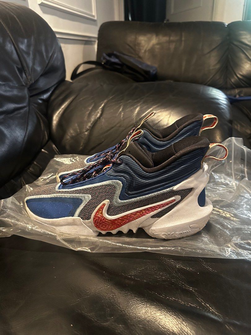 Nike Cosmic Unity size 12 (Category: Sneakers) located in Makati City. Submitted by al_ways.ph (Listing ID 1442939619, Image 3). Description: Selling Nike Cosmic Unity size 12 for 1,600 pesos Loc: Makati City MOP: Gcash and Bdo Shipping must be shouldered by the buyer .