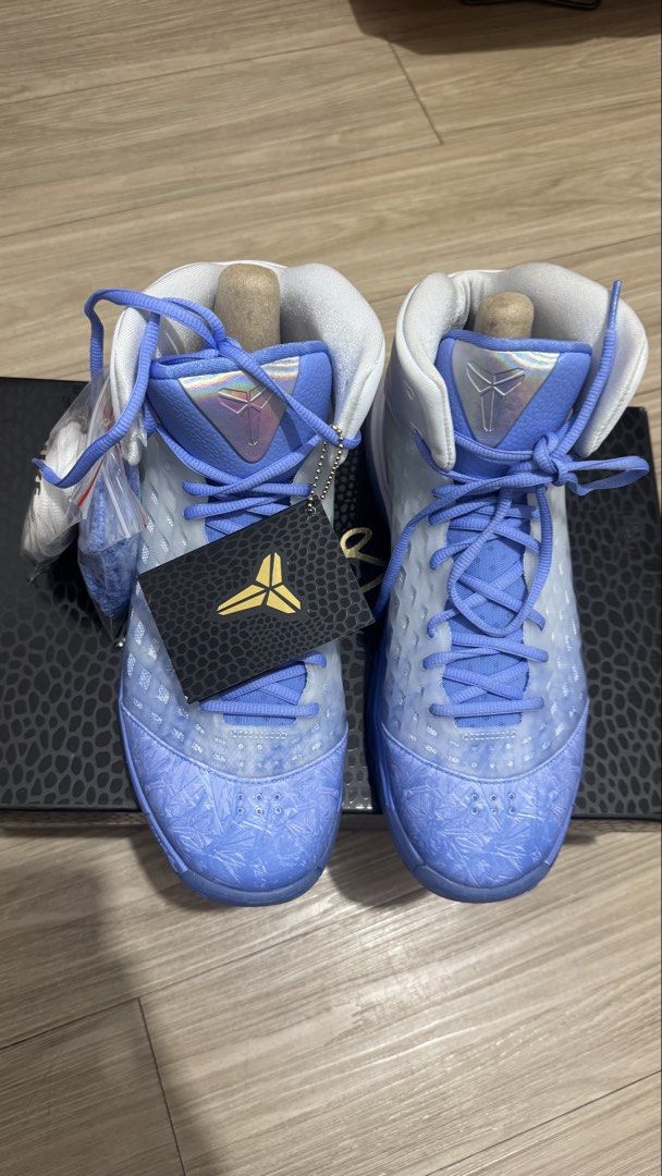 Nike Kobe III Protro Royal Pulsation/Chrome-White (Category: Sneakers) located in Caloocan City. Submitted by wilt23 (Listing ID 1443065164, Image 2). Description: - Nike Kobe 3 Protro - Colorway: Royal Pulsation/Chrome-White - Size: 10 US Men's - Condition: Brand new, includes original box and packaging - Ideal for: Basketball players, Kobe Bryant fans, sneaker collectors Lower than SRP (₱11,495) Slightly negotiable. Rfs: Extra pair Meetups: Tay
