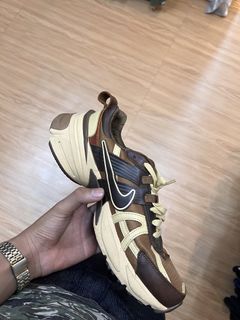 (Category: ) located in . Submitted by brandbundlemalaysia (Listing ID 1442983324, Image 1). Description: .