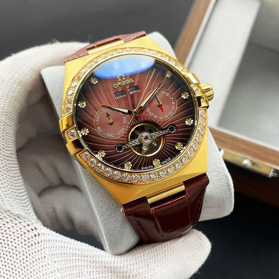 Omega Constellation Tourbillon Diamond Bezel Watch (Category: Luxury Watches) located in Malabon City. Submitted by gentletigerde25b3 (Listing ID 1443008166, Image 3). Description: 【Type】：Premium Men's Watch 【Strap】：Genuine Leather Strap 【Movement】：High-end Automatic Mechanical Movement 【Crystal】：Mineral Reinforced Glass (Higher Definition) Elegant Taste, Grandeur, Ingenious Craftsmanship, A Jewel on the Wrist Size: 42mm Diameter, 12.5mm Thicknes