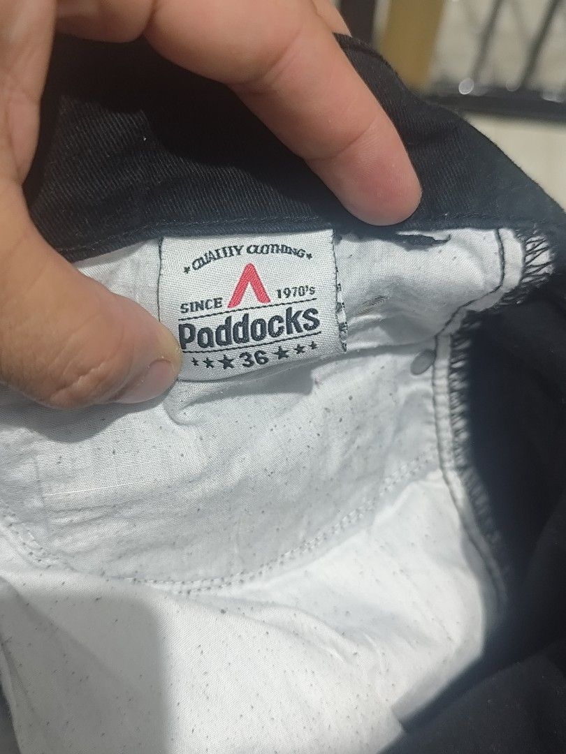 Paddocks Black Jeans Size 36 (Category: Jeans) located in Manila. Submitted by tim.tim4 (Listing ID 1443040308, Image 2). Description: - Brand: Paddocks - Color: Black - Size: 36 - Style: Classic Denim - Perfect for: Everyday wear - Versatile: Easily pairs with t-shirts or shirts 2ndhand original size: 36 Price:250 pesos meet: Cubao or tomas morato.