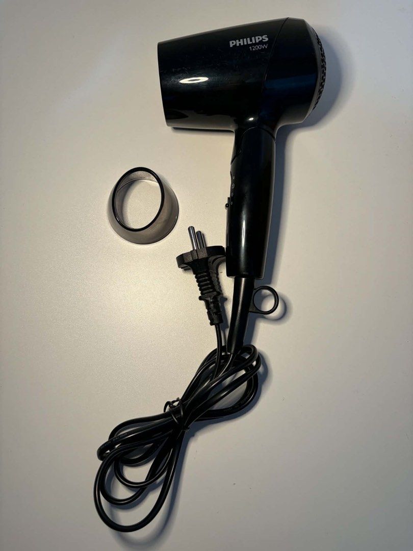 Philips Essential Care Hair Dryer (Category: Hair) located in Angeles City. Submitted by bella_earth (Listing ID 1443019232, Image 1). Description: Philips Essential Care Hair Dryer – ₱699 ✨ Selling my Philips Essential Care Hair Dryer ✨ Used for only 2 months ✨ Good condition, fully working ✨ Compact and easy to use RFS: Need funds 📍Price: ₱699 📩 PM me if interested. Can send more photos/videos for legit check. First to pay, first served. 😊 L