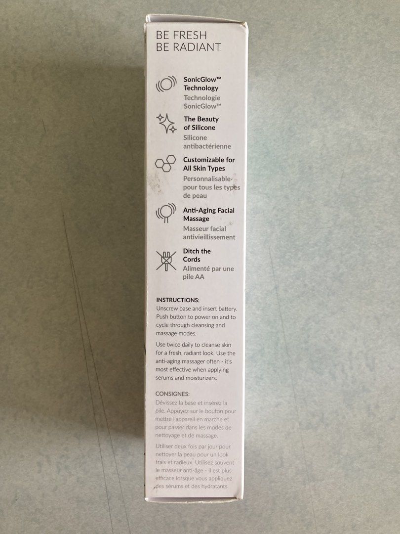 PMD Clean Smart Facial Cleansing Device (Category: Face Care) located in Manila. Submitted by daddythrifter (Listing ID 1442935415, Image 2). Description: Authentic Battery included Height: 6.25”.