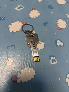 Primark Keychain USB Flash Drive488581046040023040