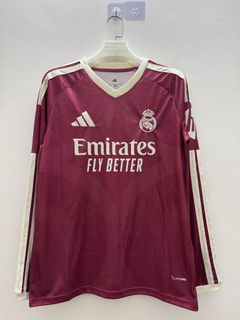 (Category: ) located in . Submitted by calcio_sport_jersey (Listing ID 1443108825, Image 1). Description: .