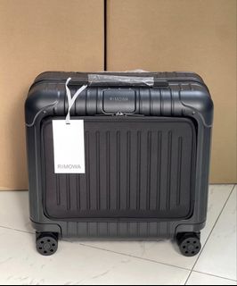 RIMOWA 🧳 Collection item 1