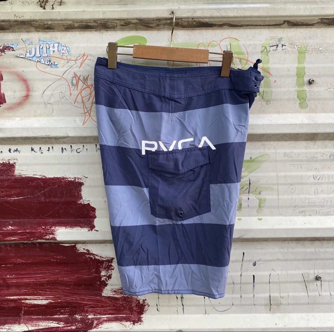 RVCA Blue Striped Board short (Category: Activewear) located in Cebu City. Submitted by gianperothrifter (Listing ID 1443051715, Image 3). Description: RVCA Blue Striped Board short Size 34 Length 22 9/10 color rate Good as new 📥📥.