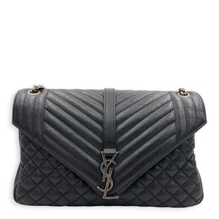 (Category: ) located in . Submitted by carousellluxury (Listing ID 1443005449, Image 1). Description: .