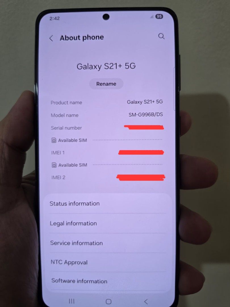 Samsung S21+ 5G (Category: Samsung) located in Paranaque City. Submitted by noeaross14 (Listing ID 1443023229, Image 3). Description: No scratches, no amoled burns, and no green/pink lines. Honest issue: medyo hindi na madikit yung takip sa likod but doesn't affect performance. Pwede naman palagyan uli ng pandikit. Unit only. RFS: upgrade Mode of payment: cash, gcash, bank transfer.