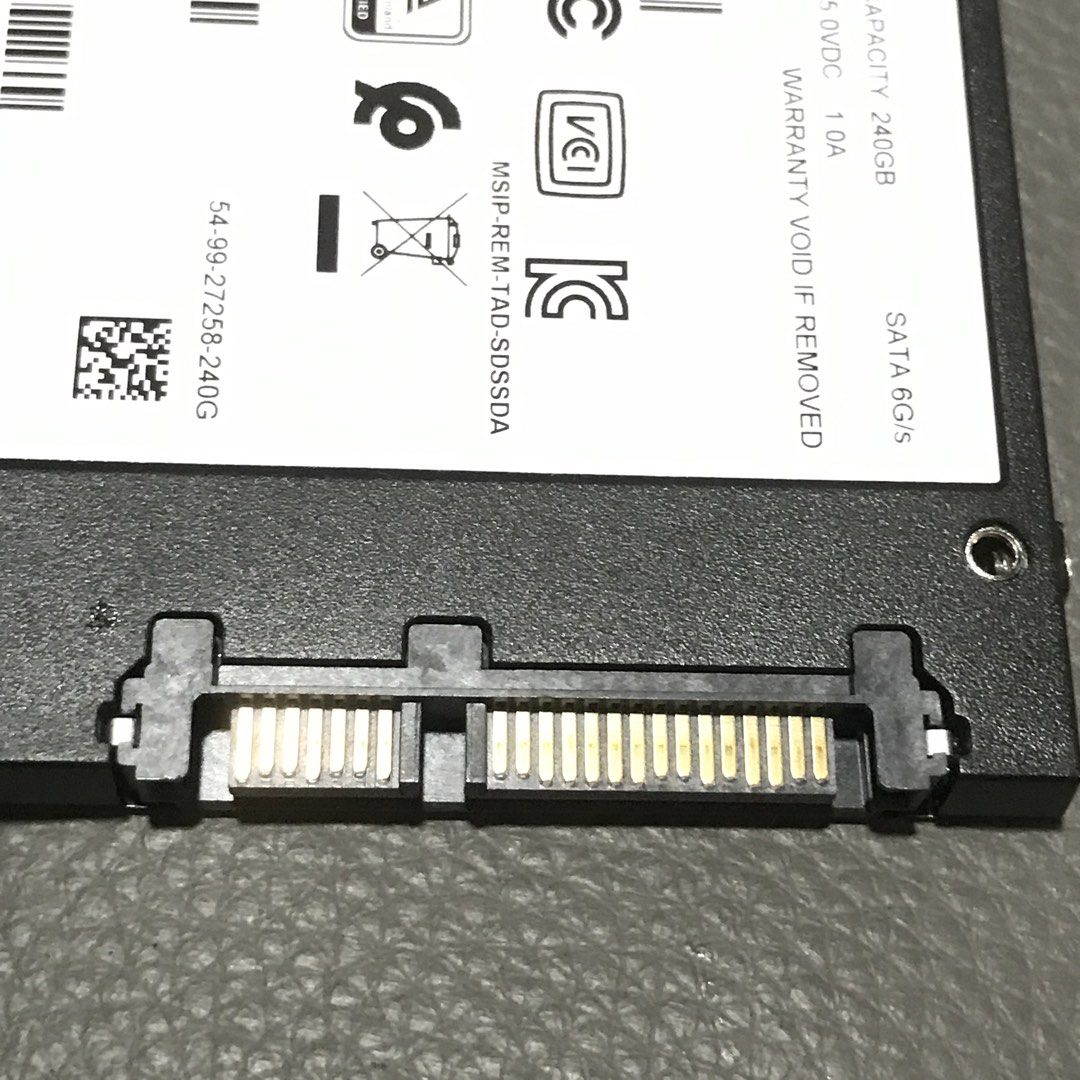 SanDisk SSD PLUS 240GB Solid State Drive478523064342302722