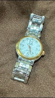 (Category: ) located in . Submitted by preloved_by_ea (Listing ID 1443096898, Image 1). Description: .