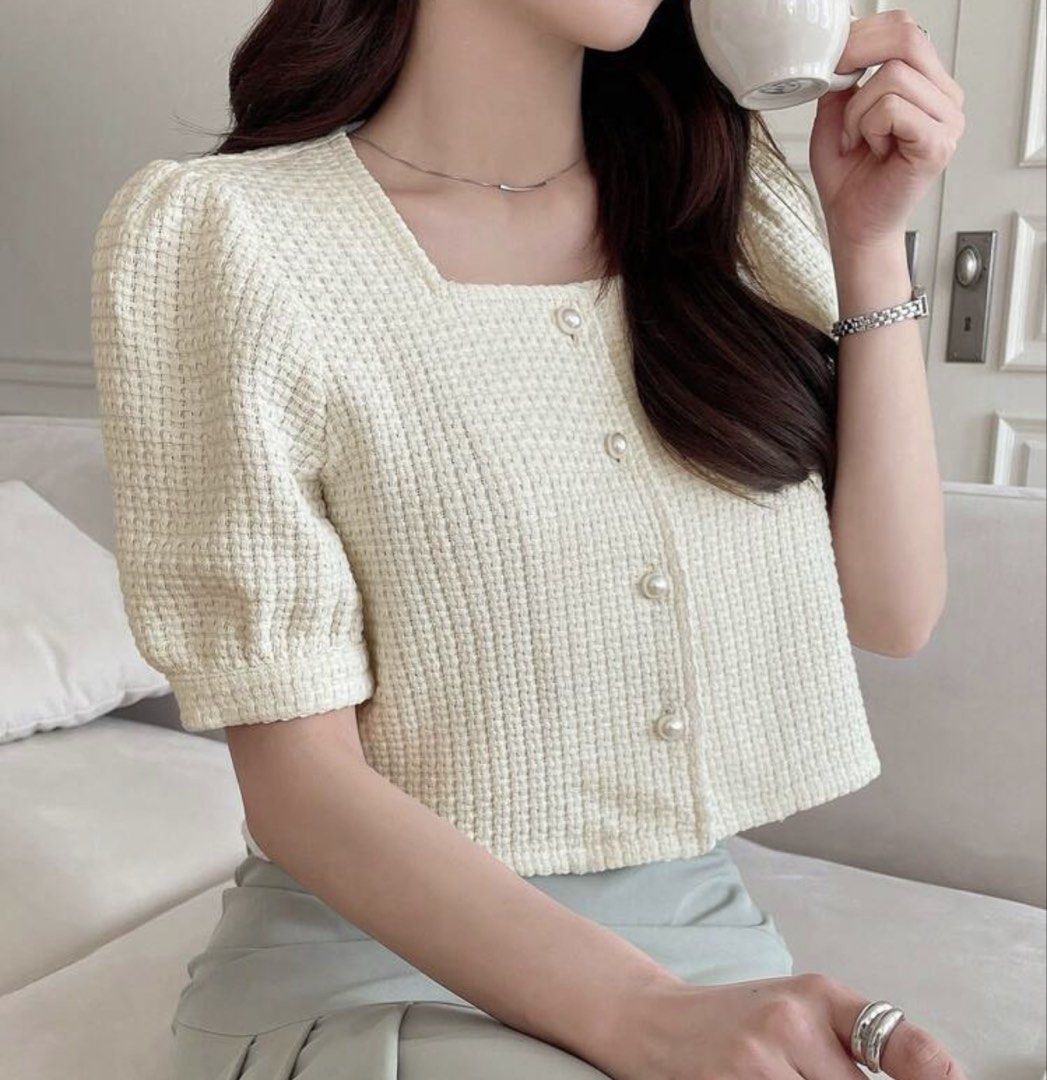 Shein Dazy (Category: Coats, Jackets and Outerwear) located in Taytay. Submitted by shopbye (Listing ID 1443007267, Image 2). Description: - White textured cropped cardigan - Short puff sleeves - Square neckline - Pearl-like button front closure - Versatile: wear open or closed - Ideal for layering over tops or dresses -Never used, washed only - Size: XL.