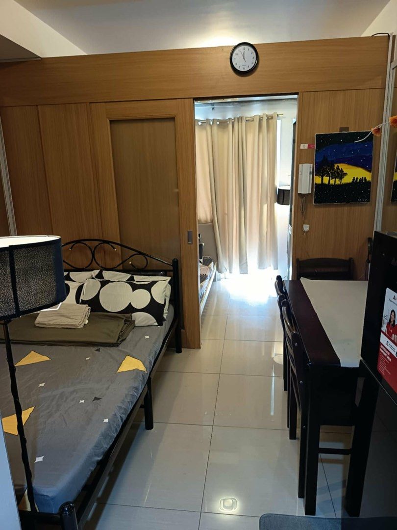SHELL RESIDENCES 1BR FOR Sale (Category: Apartments & Condos) located in Taguig. Submitted by isza1226 (Listing ID 1442998616, Image 3). Description: For Sale! Kindly note we are the owner. ✅SHELL RESIDENCES - Tower D, facing EDSA - 1 Bedroom, already earning under Airbnb - Price is 5.4M, slightly open for negotiation - Very well maintained.