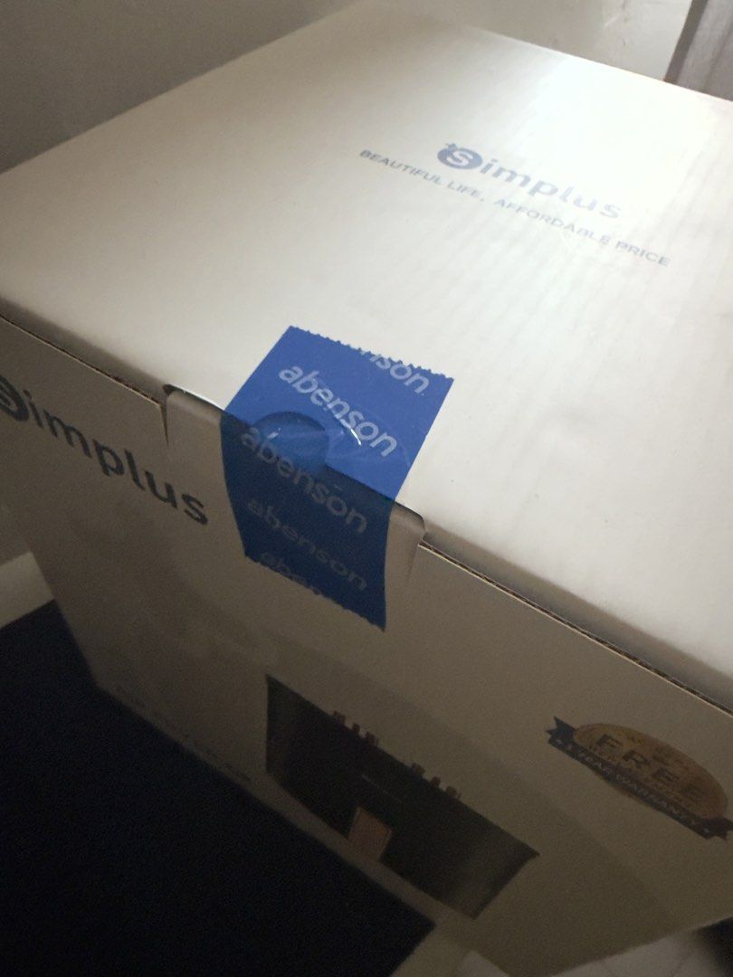 Simplus 4L Air Fryer 1300W (Category: Fryers) located in Trece Martires City. Submitted by raresen26 (Listing ID 1443005033, Image 3). Description: - Simplus 4L Air Fryer - Powerful 1300W for quick cooking - 360° heat circulation for even crispiness - 6 preset cooking programs for convenience - Dual knobs for precise temperature and time control - Non-stick silicone coating for easy cleanup - Auto power-off safety feature - Perfect for fast and h