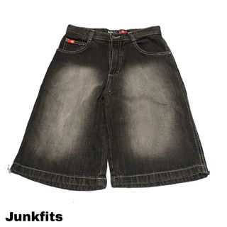 (Category: ) located in . Submitted by junkfits (Listing ID 1443029416, Image 1). Description: .