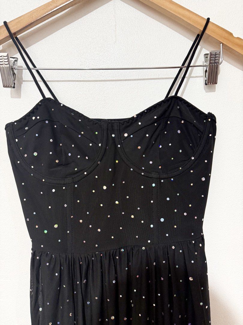 Sparkly Bustier Bodysuit/Dress (Category: Dresses) located in Quezon City. Submitted by h.eart (Listing ID 1443090315, Image 1). Description: Washed but not never used No flaws Size Small in tag but fits Medium No when worn Actual photos posted.