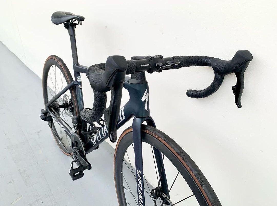 Specialized Tarmac SL7 Size 52 (Category: Bicycles) located in Singapore. Submitted by mr_ong_the_ong (Listing ID 1443033776, Image 3). Description: Repost (Previous account can't log in) Throw in Ceramic BB (Worth $599) DT Swiss 180 Hub with carbon wheels Dm for more enquiries.