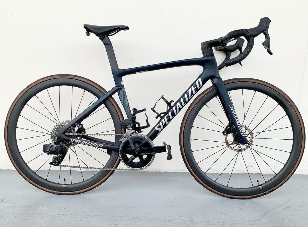Specialized Tarmac SL7 Size 52 (Category: Bicycles) located in Singapore. Submitted by mr_ong_the_ong (Listing ID 1443033776, Image 1). Description: Repost (Previous account can't log in) Throw in Ceramic BB (Worth $599) DT Swiss 180 Hub with carbon wheels Dm for more enquiries.