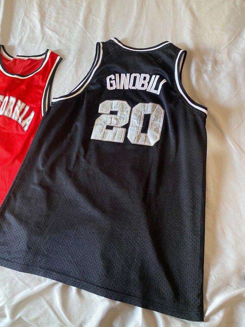 Spurs Basketball jersey (Category: Activewear) located in Manila. Submitted by sakazuki123 (Listing ID 1442932985, Image 3). Description: size xl W-23 L - 31.