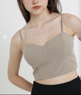 (Category: ) located in . Submitted by clotheshual (Listing ID 1443031780, Image 1). Description: .
