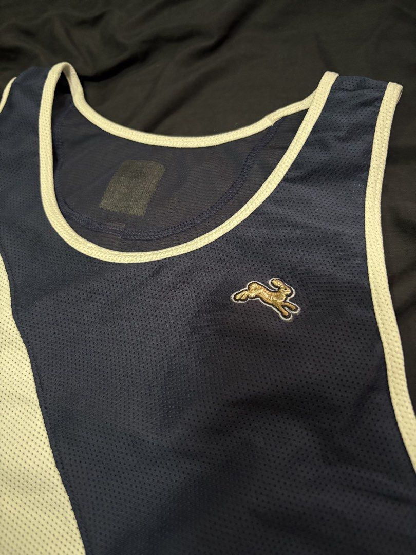 Tracksmith Vancortlandt Singlet (Category: Activewear) located in Muntinlupa City. Submitted by kdloading (Listing ID 1443018960, Image 2). Description: Still in very good condition Size tag just got peeled off.