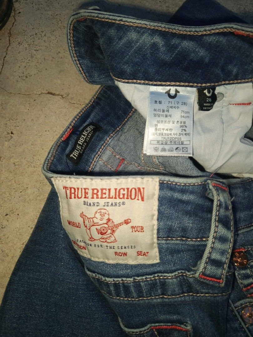 True Religion Brand Jeans Women's Denim Pants (Category: Jeans) located in Zamboanga. Submitted by pantanga_only (Listing ID 1442963981, Image 1). Description: - Brand: True Religion - Color: Blue Denim - Size: 28 - Fit: Straight Leg - Features: Classic red horseshoe stitching on back pockets - Condition: Great for everyday wear.