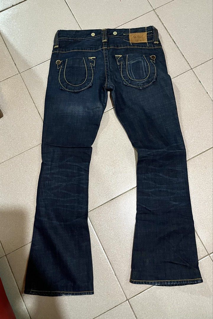 True Religion Flare jeans (Category: Jeans) located in Manila. Submitted by 1ronman (Listing ID 1442952099, Image 3). Description: Pre-owned 100% legit,authentic,original Size:27 Made in USA.