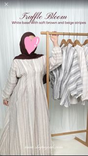 (Category: ) located in . Submitted by saffypreloveddress (Listing ID 1443105333, Image 1). Description: .