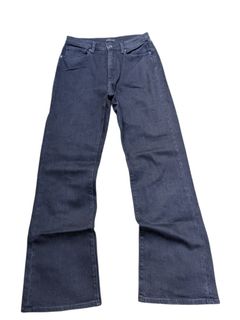 (Category: ) located in . Submitted by hashhthrift (Listing ID 1438345812, Image 1). Description: .