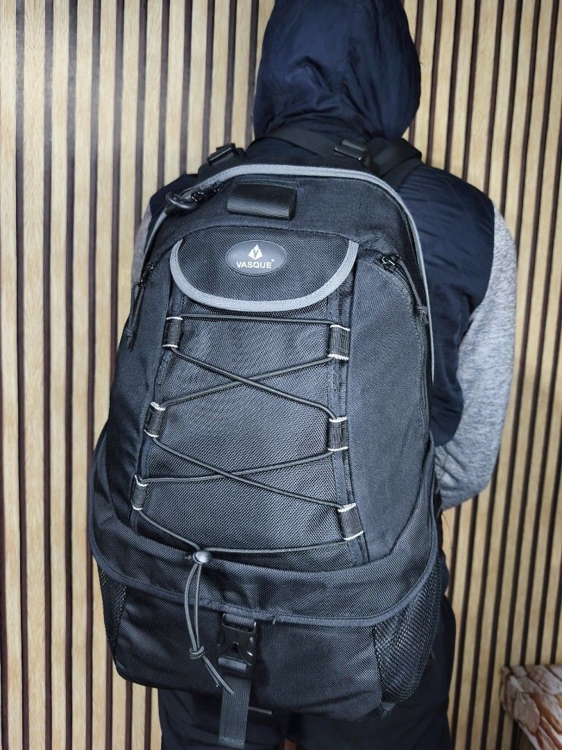 Vasque Camera Bag w/Raincover (Category: Camera Bags & Carriers) located in Baguio. Submitted by baguiopinethrift (Listing ID 1443035269, Image 1). Description: Vasque Camera Backpack W/Raincover. Removable Camera Compartment Complete Dividers W/Hip and Sternum strap With Zipper sa Middle ng Body Price: 1200 Loc,: Baguio Open for Shipping PM for other details.🙂.