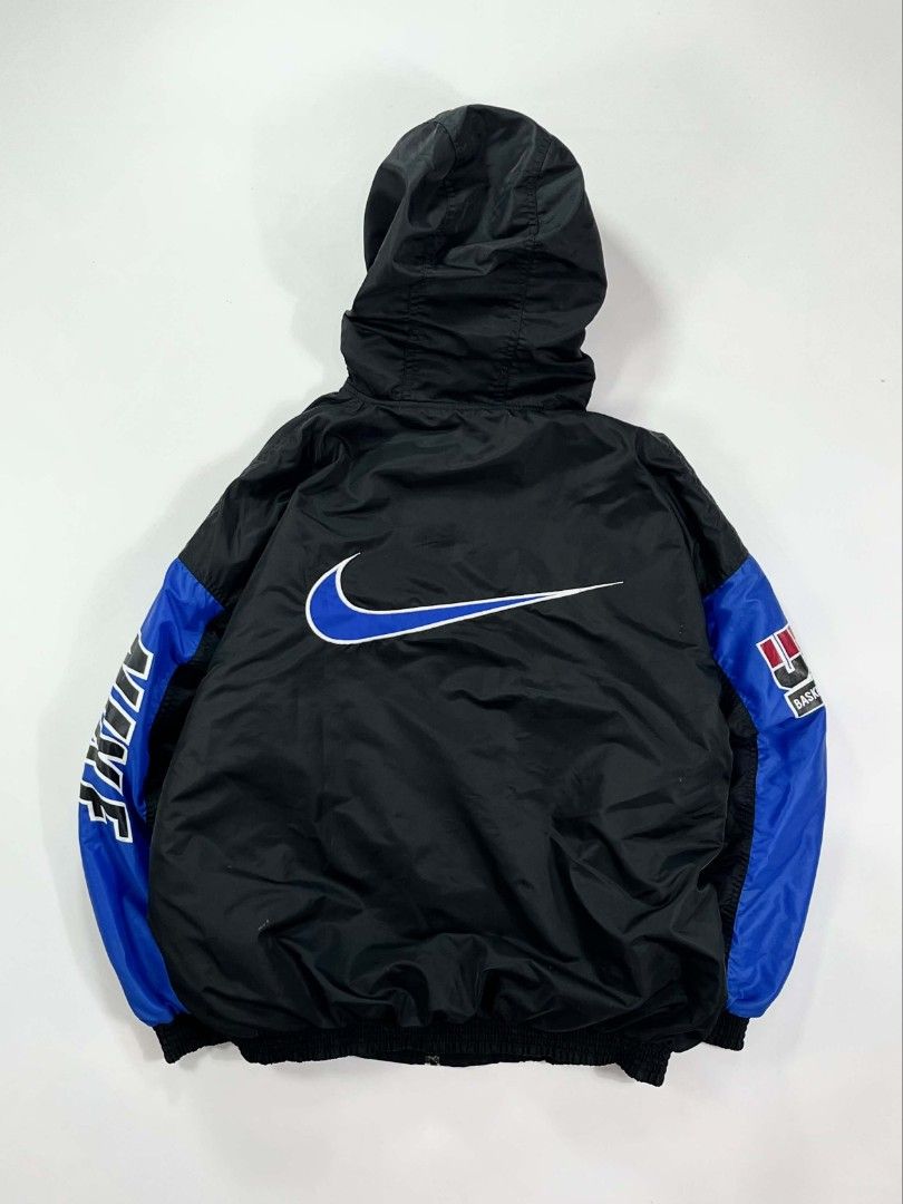 VINTAGE nike y2k reversible full zip (Category: Sets & Coordinates) located in Manila. Submitted by styleandfly191238 (Listing ID 1443077444, Image 1). Description: Dimes length 28 width 24 issue none large to xl complete and original color may vary due to lighting good fittings color rate 10/10 better in personal unli vc and vouch for your safety and assurance dm me for more details.