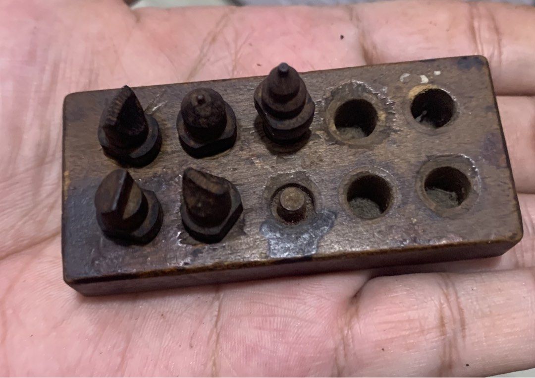 Vintage watch tools (Category: Men's Watches) located in Dipolog. Submitted by watchtime (Listing ID 1443014442, Image 1). Description: .
