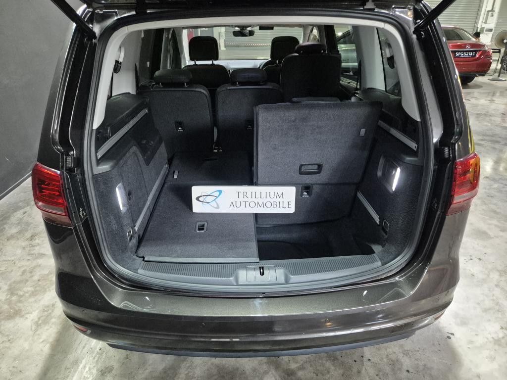 Volkswagen Sharan 2.0 TSI DSG (A) (Category: Used Cars) located in Singapore. Submitted by trillium.auto (Listing ID 1443061094, Image 3). Description: 🚘 Vehicle Features Powerful 2.0L GTI TSI turbocharged engine. Fast and smooth 6 speed DSG gearbox. Keyless entry start. Auto powered sliding doors and tailgate. 🚘 Accessories LED daytime running lights, leather/suede seats, 3 zone aircon, park assist, reverse camera, knockdown 2nd and 3rd row se