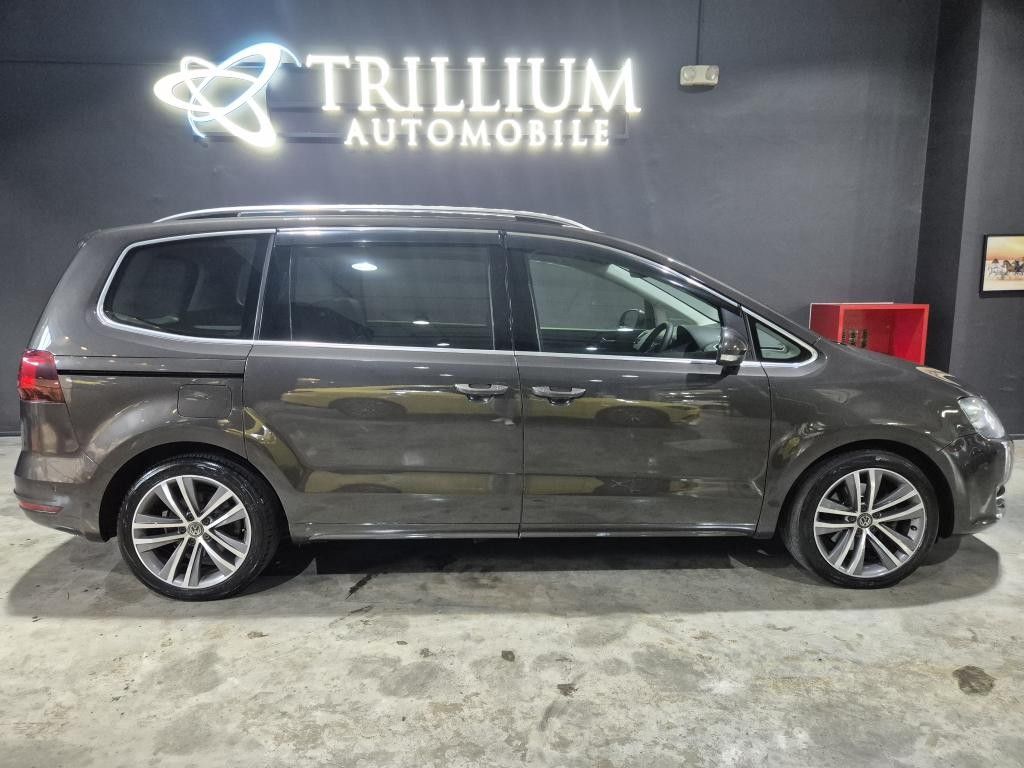 Volkswagen Sharan 2.0 TSI DSG (A) (Category: Used Cars) located in Singapore. Submitted by trillium.auto (Listing ID 1443061094, Image 2). Description: 🚘 Vehicle Features Powerful 2.0L GTI TSI turbocharged engine. Fast and smooth 6 speed DSG gearbox. Keyless entry start. Auto powered sliding doors and tailgate. 🚘 Accessories LED daytime running lights, leather/suede seats, 3 zone aircon, park assist, reverse camera, knockdown 2nd and 3rd row se