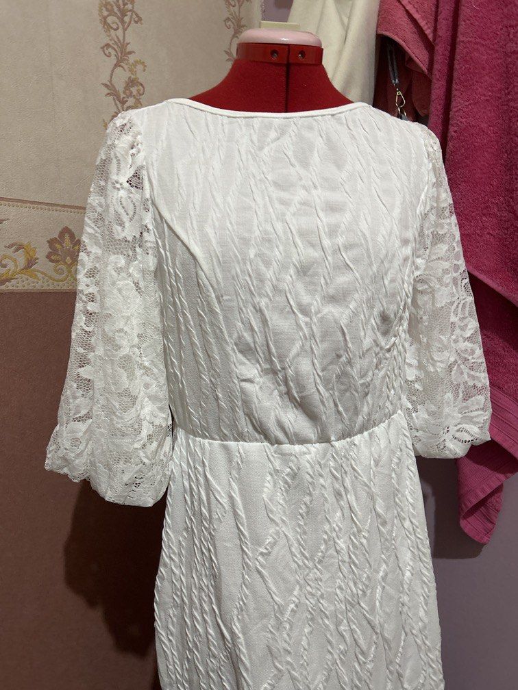 SHEINwhite lace dress (Category: Dresses) located in Quezon City. Submitted by prelovedthings830 (Listing ID 1443036909, Image 2). Description: .