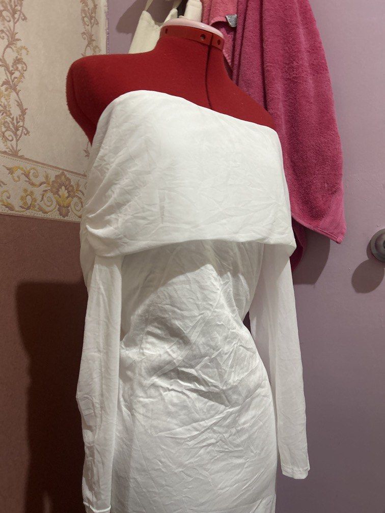 SHEIN white offshoulder dress (Category: Dresses) located in Quezon City. Submitted by prelovedthings830 (Listing ID 1443040018, Image 2). Description: .