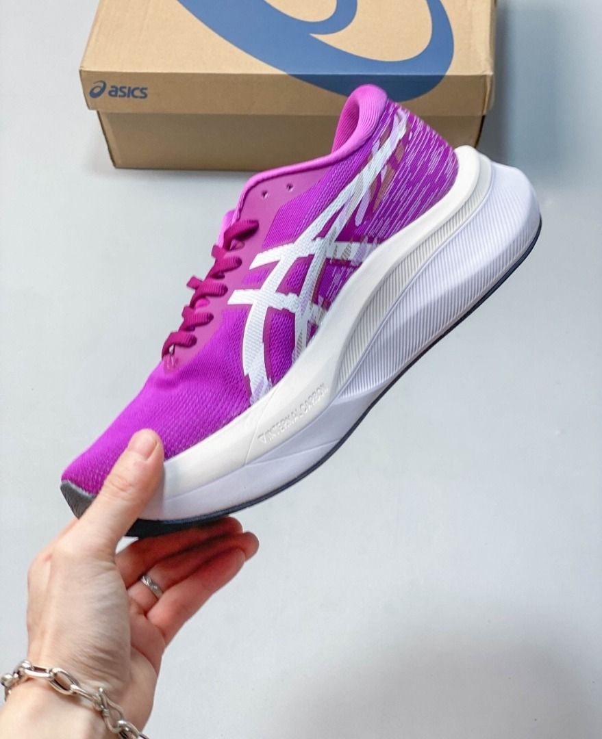 Women's ASICS MAGIC SPEED 4 Running Shoes (Category: Sneakers) located in Singapore. Submitted by seafanalmn76901 (Listing ID 1442944737, Image 3). Description: New authentic official source Size: 36-40 All sizes and colors ready for dispatch Free delivery.