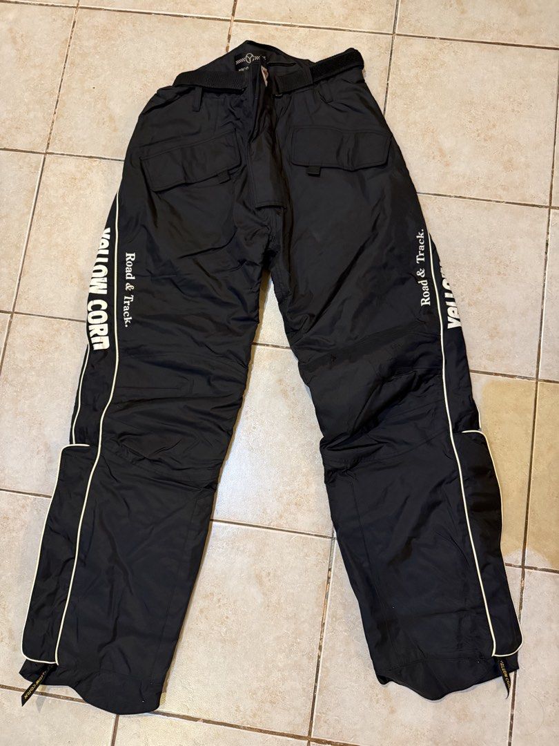 Yellow Corn Sledge Hammer Motorcycle Riding Pants Black M (Category: Helmets and other Riding Gears) located in Manila. Submitted by its.mickey (Listing ID 1443093547, Image 1). Description: Adjustable waist! Length is around 43inches Found similar listing on other website that sells this item aswell around 6k. - Yellow Corn motorcycle pants - Size: Medium (M) - Color: Black with white piping and lettering - Branding: 'Sledge Hammer' and 'Yellow 