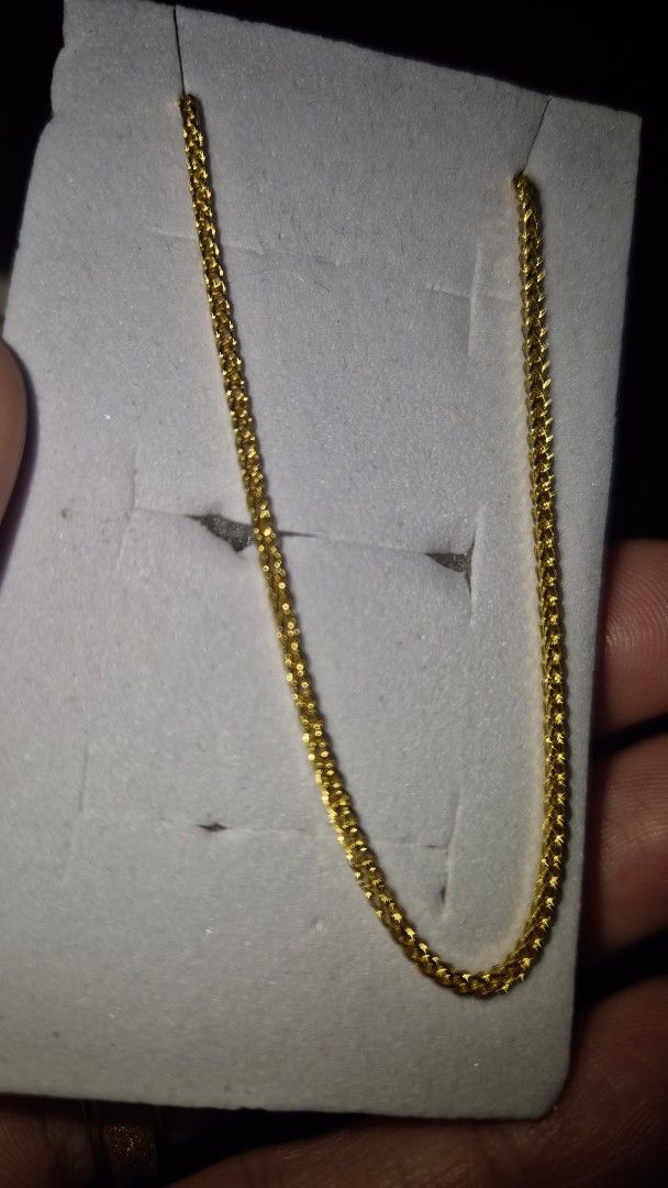 18K saudi Gold pawnable braceleet (Category: Necklaces) located in Quezon City. Submitted by maryann17 (Listing ID 1443249694, Image 2). Description: - Genuine 18K saudi gold bracelet - 0.78 grams - Secure spring ring clasp - Perfect for everyday wear - Great for layering .