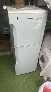 Refrigerator490097066881863680