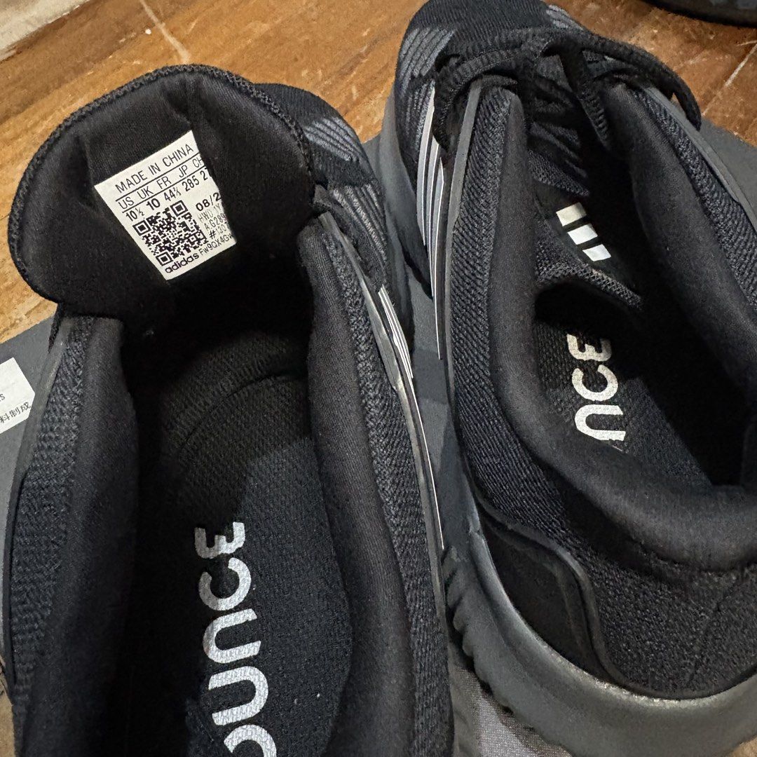 Adidas Bounce (Category: Sneakers) located in Manila. Submitted by kiprun (Listing ID 1443206921, Image 3). Description: 2 times lang nagamit pwede pang walking at running..