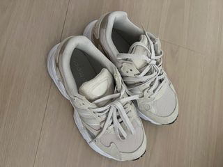 (Category: ) located in . Submitted by smallgirllife (Listing ID 1443168209, Image 1). Description: .