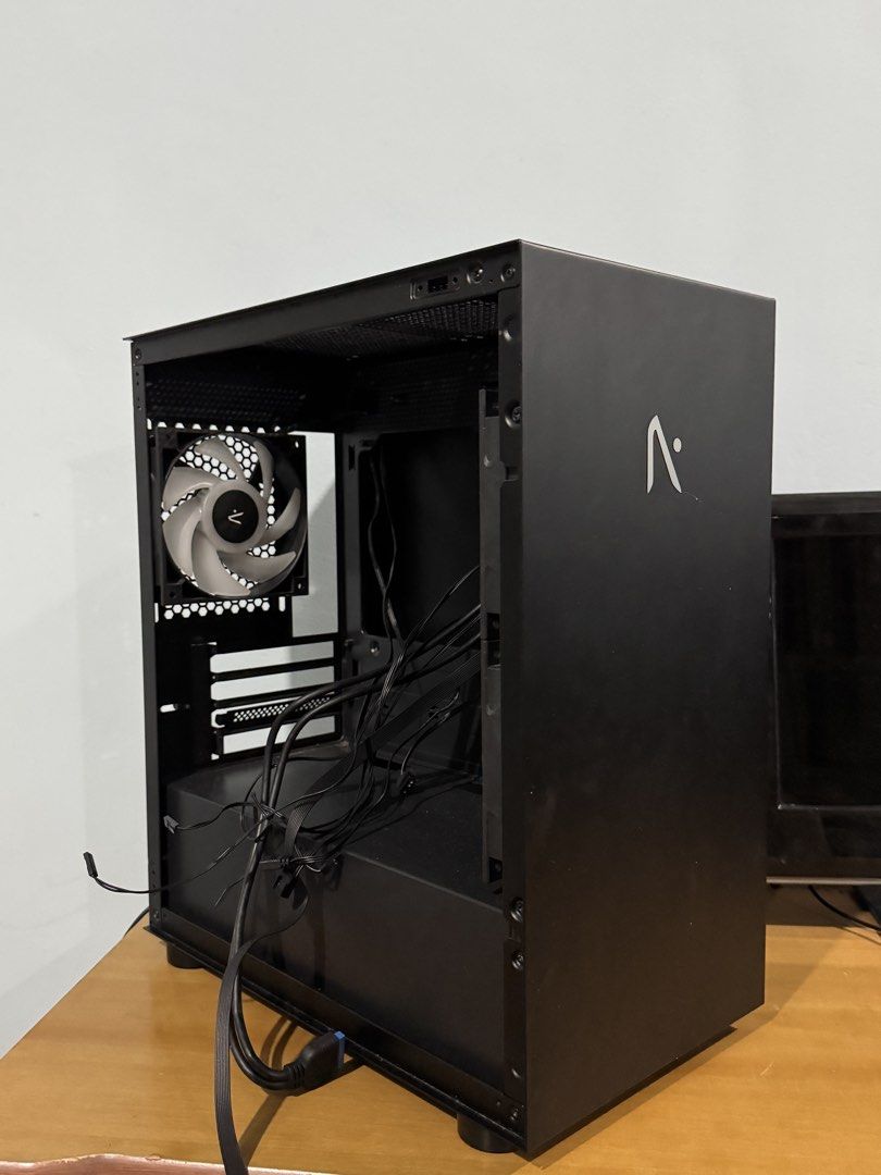 Aftershock Black MATX PC Case with Tempered Glass Side Panel479622722476451841