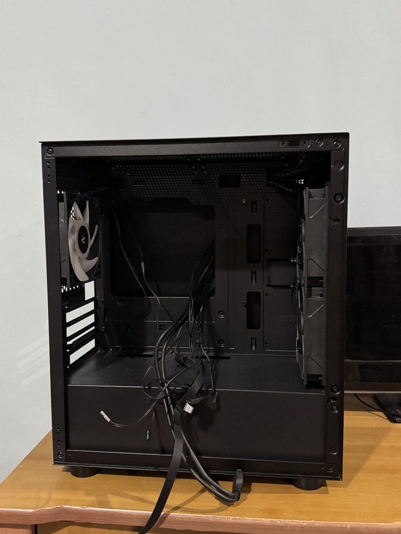 Aftershock Black MATX PC Case with Tempered Glass Side Panel479622722476451842