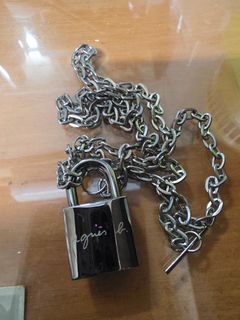（分類：）位於 。 由 ebeblack 提交（商品編號 1443251880，圖片 1）。簡介： 。