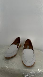 (Category: ) located in . Submitted by geeyaay (Listing ID 1443257712, Image 1). Description: .