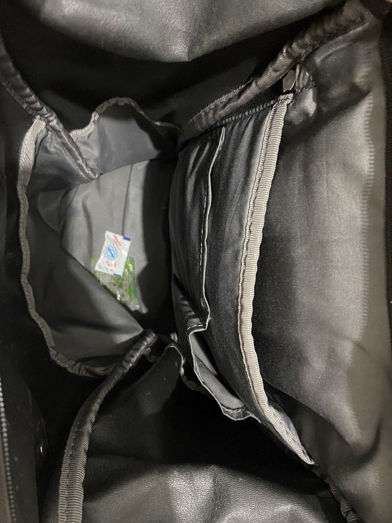 Anello leather backpack (Category: Backpacks) located in Rizal. Submitted by julsdeclutterss (Listing ID 1443133285, Image 2). Description: I think this is large size Authentic.